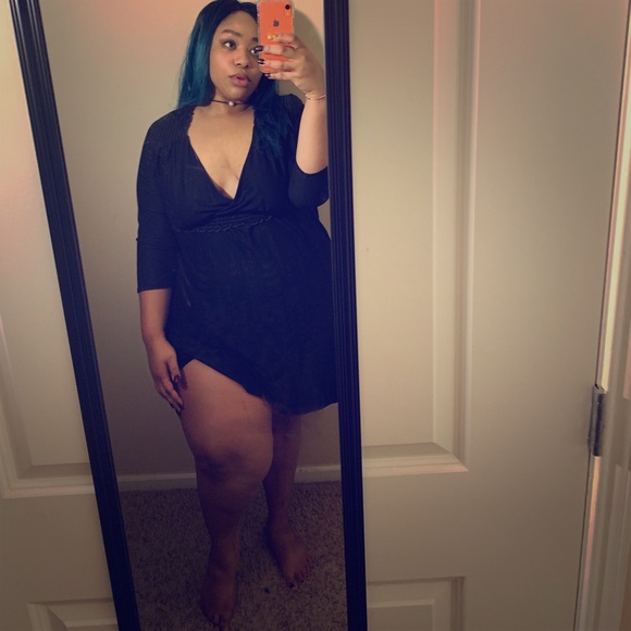 Dresses & Skirts - Black long sleeve skater dress